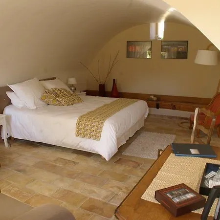 Guest house La Musardine En Vexin 3*