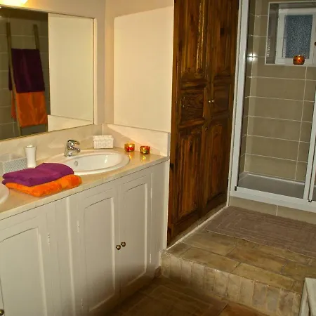Guest house La Musardine En Vexin 3*